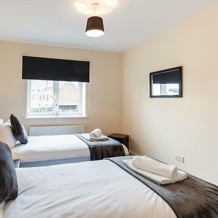 Velvet 2-Bedroom Apartment, Brewery Road, Hoddesdon Ходдесдон Экстерьер фото